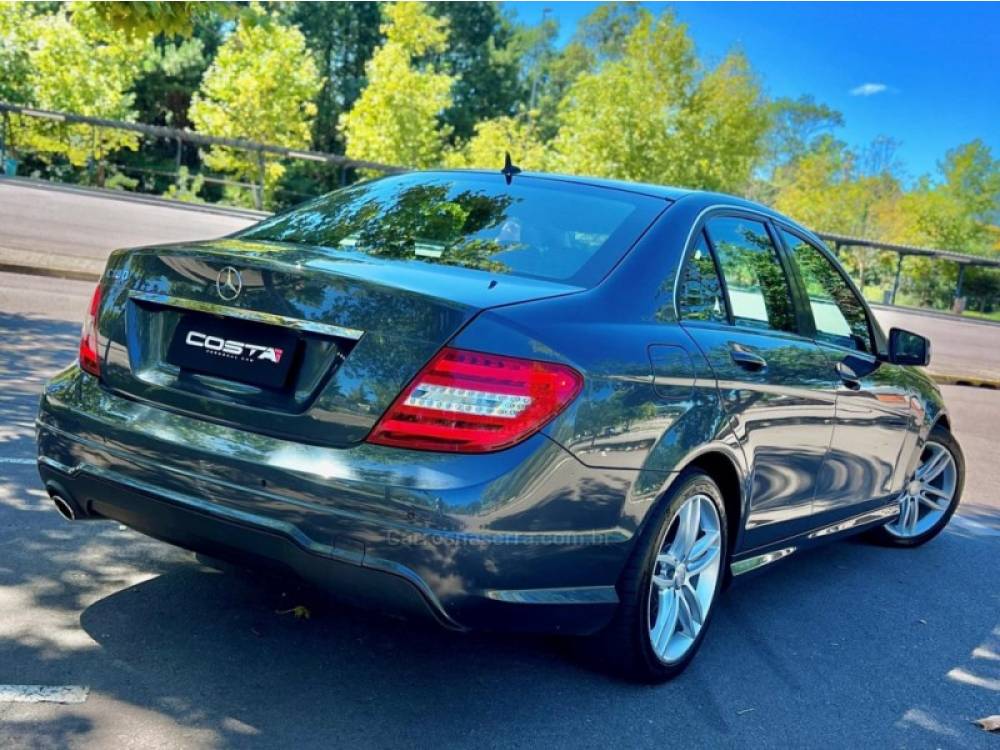 MERCEDES-BENZ - C 180 - 2014/2014 - Cinza - R$ 79.900,00