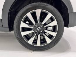 NISSAN - KICKS - 2020/2020 - Branca - Sob Consulta