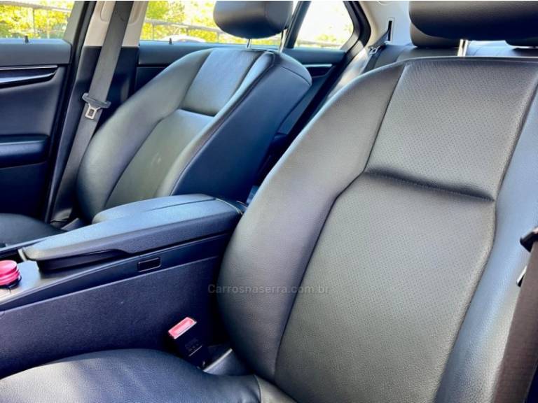 MERCEDES-BENZ - C 180 - 2014/2014 - Cinza - R$ 79.900,00