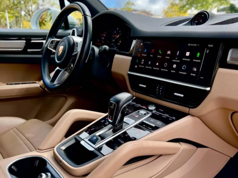 PORSCHE - CAYENNE - 2023/2023 - Verde - R$ 710.000,00