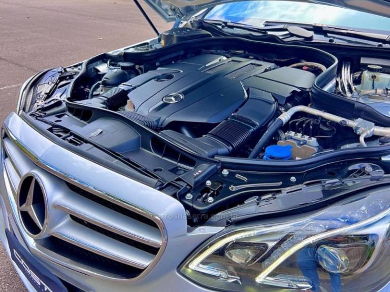 MERCEDES-BENZ - E 400 - 2016/2016 - Prata - R$ 189.900,00