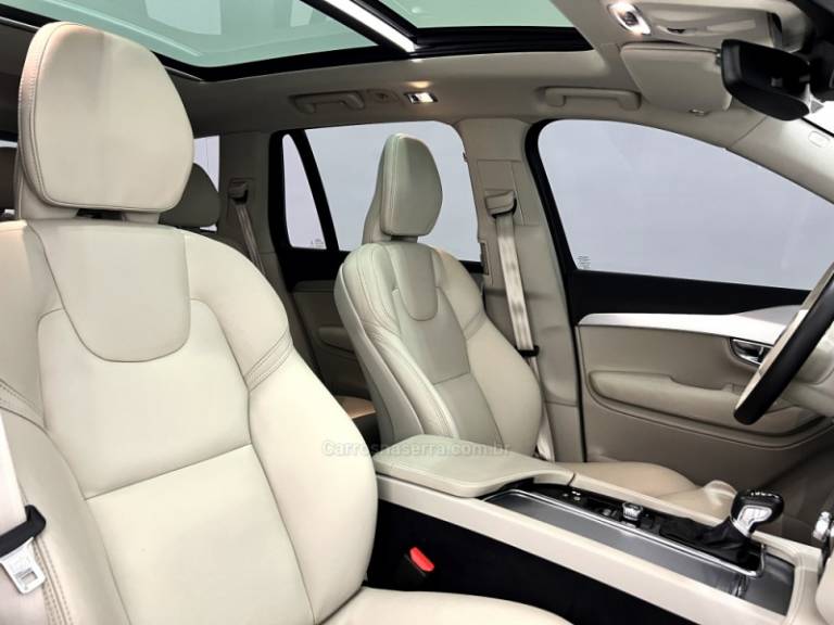 VOLVO - XC90 - 2019/2019 - Preta - Sob Consulta