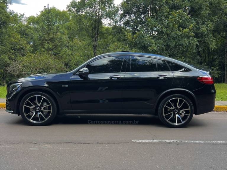 MERCEDES-BENZ - GLC 43 AMG - 2019/2019 - Preta - R$ 359.900,00