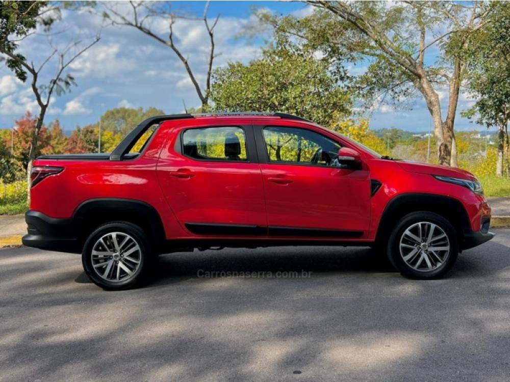 FIAT - STRADA - 2022/2022 - Vermelha - R$ 111.900,00