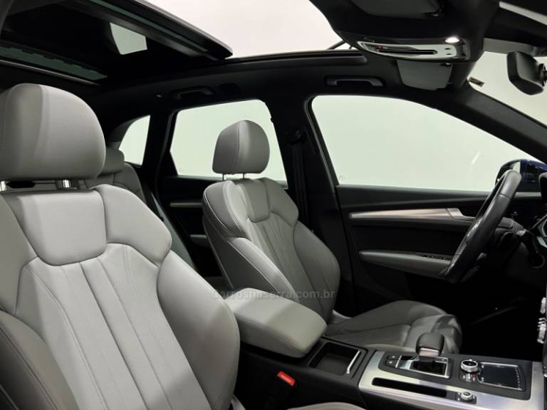 AUDI - Q5 - 2020/2020 - Azul - Sob Consulta