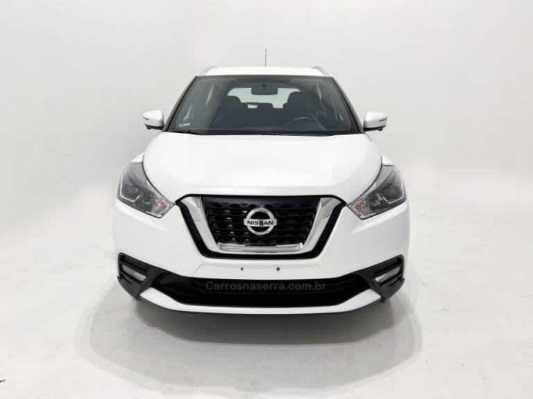 NISSAN - KICKS - 2020/2020 - Branca - Sob Consulta