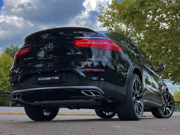 MERCEDES-BENZ - GLC 43 AMG - 2019/2019 - Preta - R$ 359.900,00