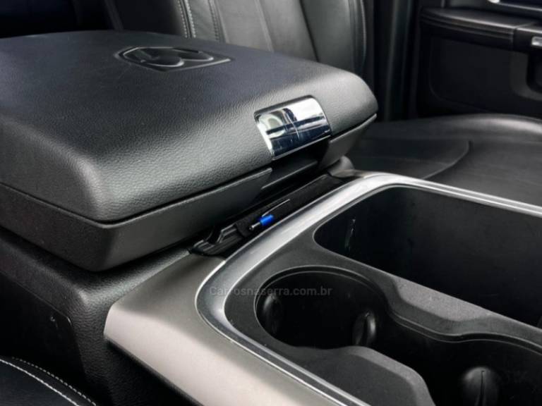 RAM - 1500 - 2022/2022 - Preta - R$ 299.900,00