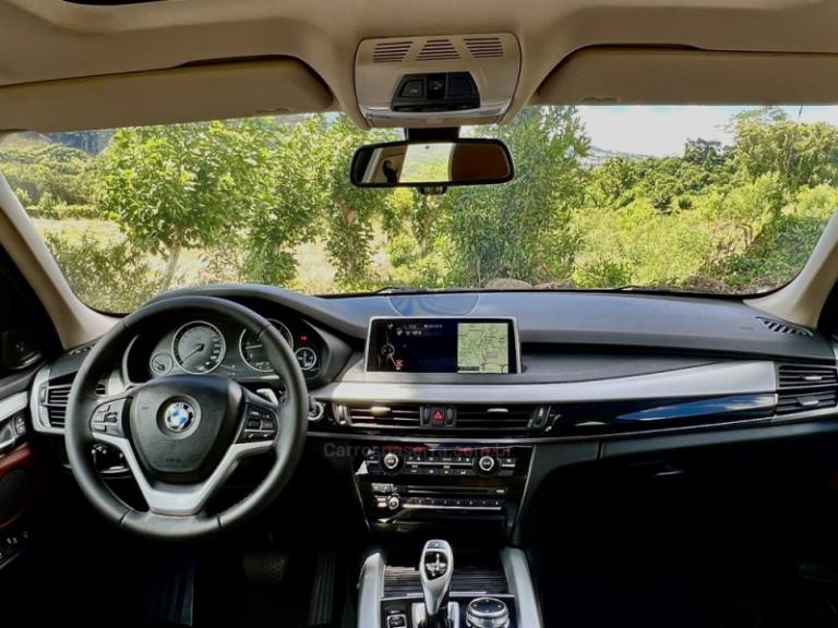 BMW - X5 - 2015/2015 - Cinza - Sob Consulta