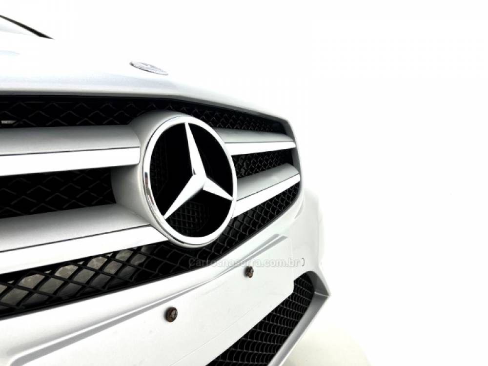 MERCEDES-BENZ - B 200 - 2014/2014 - Prata - Sob Consulta