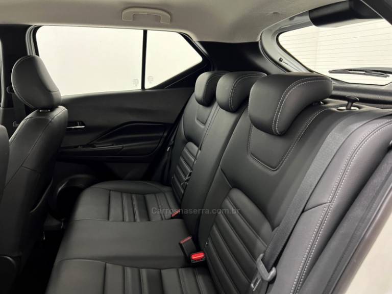 NISSAN - KICKS - 2020/2020 - Branca - Sob Consulta