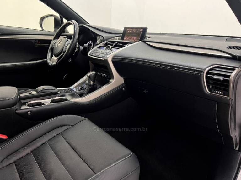LEXUS - NX200 T - 2016/2016 - Branca - Sob Consulta