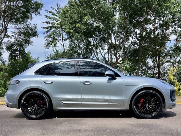 PORSCHE - MACAN - 2023/2023 - Prata - R$ 699.000,00