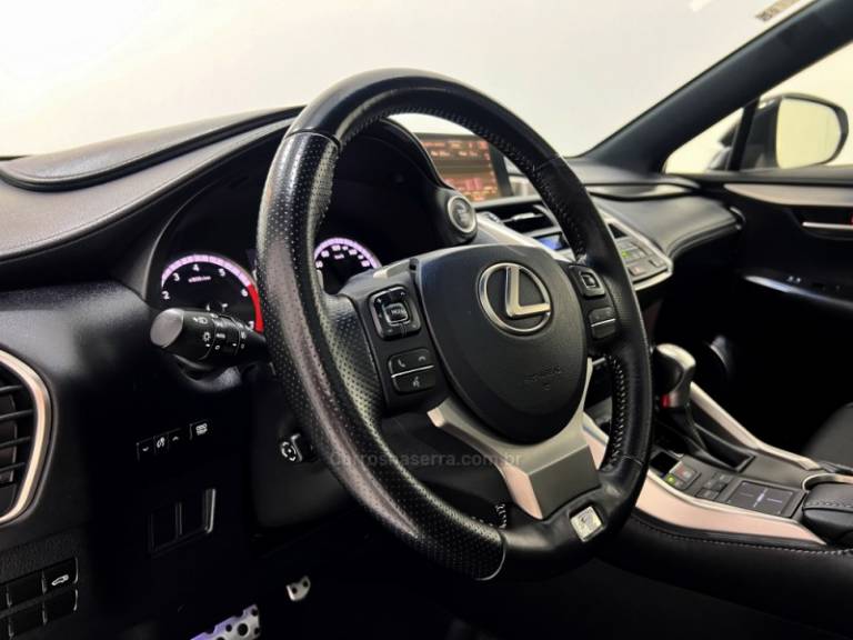 LEXUS - NX200 T - 2016/2016 - Branca - Sob Consulta