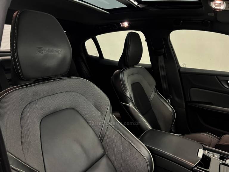 VOLVO - S60 - 2020/2020 - Prata - Sob Consulta