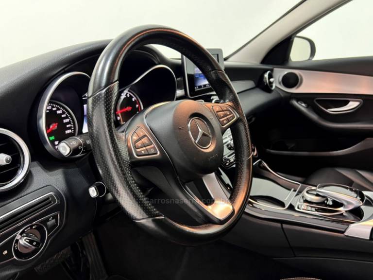 MERCEDES-BENZ - C 180 - 2015/2015 - Branca - Sob Consulta