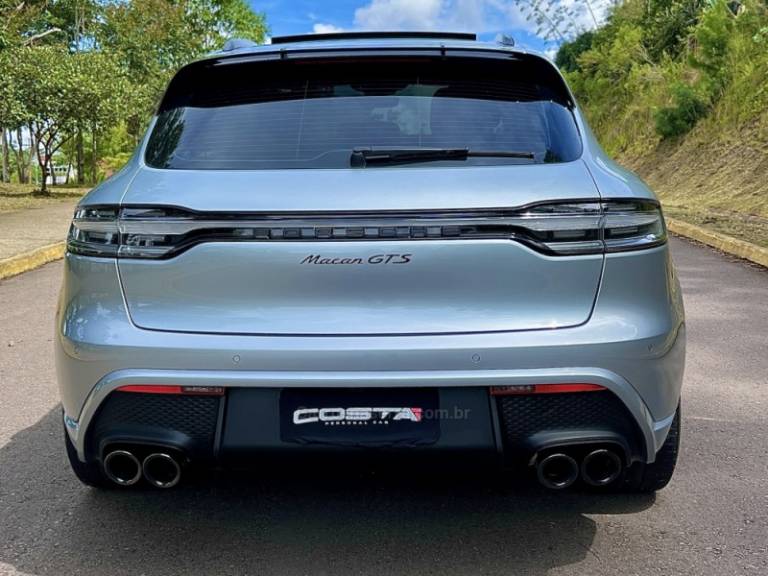 PORSCHE - MACAN - 2023/2023 - Prata - R$ 699.000,00