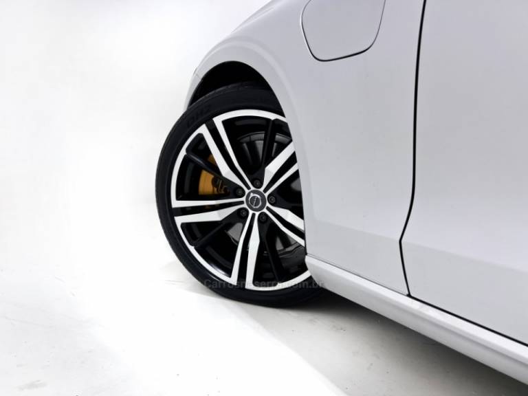 VOLVO - S60 - 2020/2020 - Prata - Sob Consulta