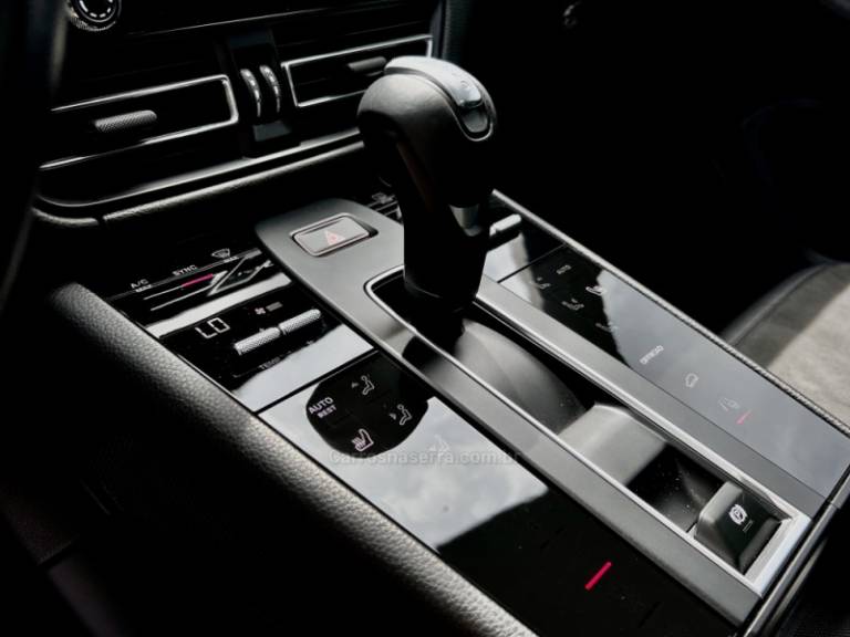 PORSCHE - MACAN - 2023/2023 - Prata - R$ 699.000,00