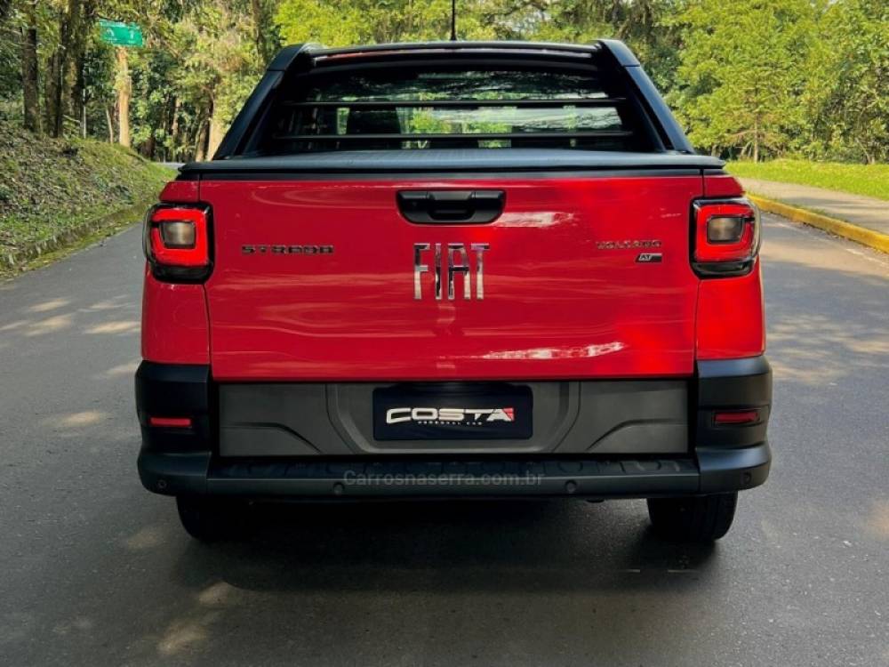 FIAT - STRADA - 2022/2022 - Vermelha - R$ 111.900,00