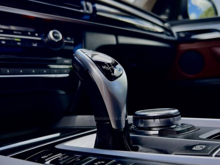 BMW - X5 - 2015/2015 - Cinza - Sob Consulta