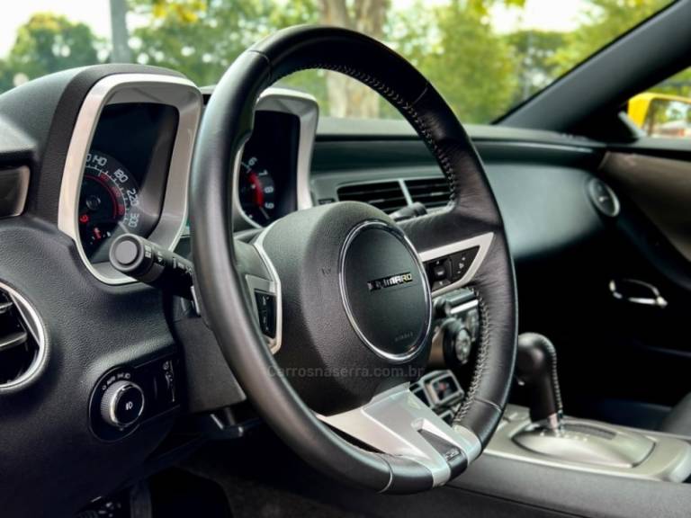 CHEVROLET - CAMARO - 2011/2011 - Amarela - R$ 350.000,00