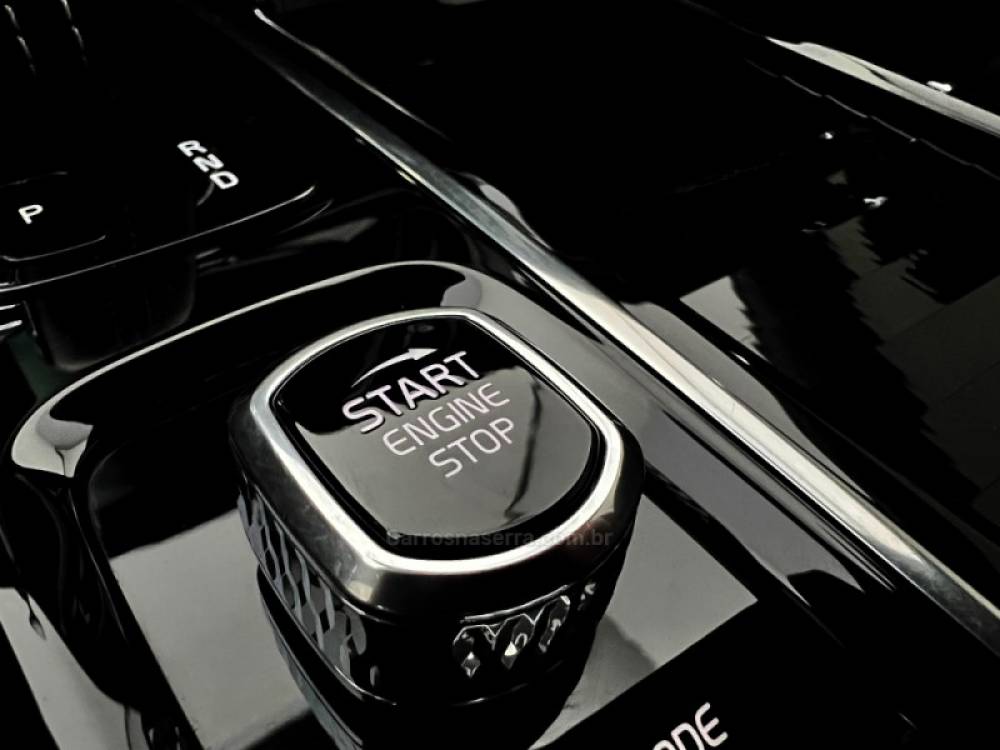 VOLVO - S60 - 2020/2020 - Prata - Sob Consulta