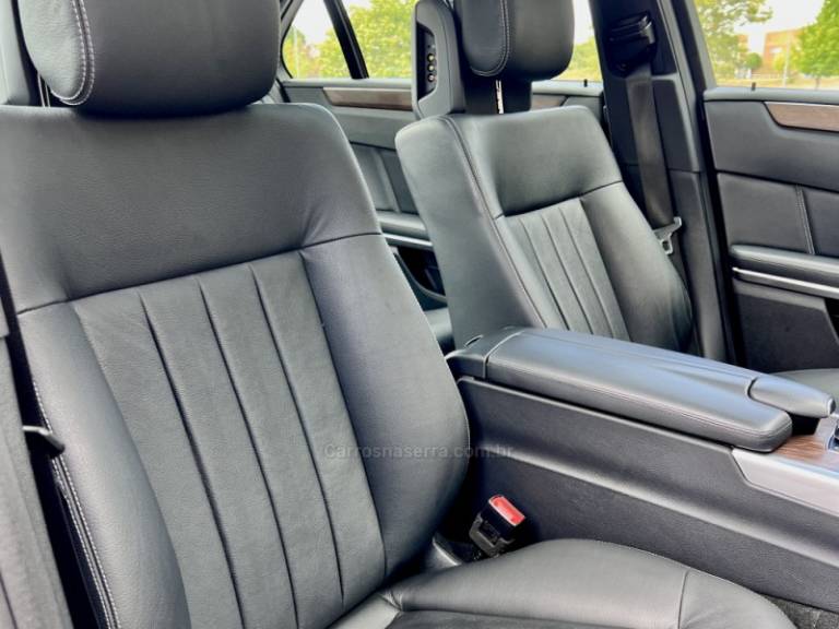 MERCEDES-BENZ - E 400 - 2016/2016 - Prata - R$ 189.900,00