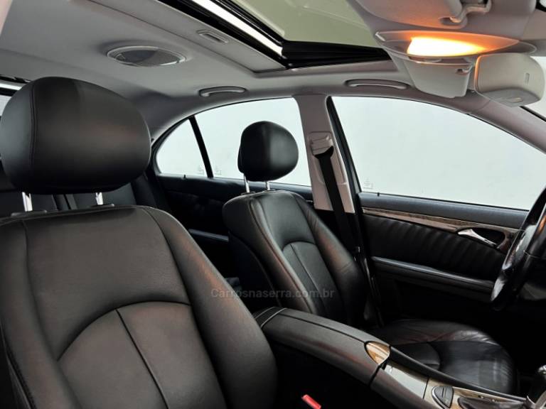 MERCEDES-BENZ - E 350 - 2007/2007 - Preta - Sob Consulta