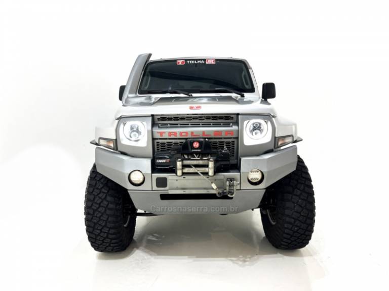 TROLLER - T4 - 2015/2015 - Prata - R$ 199.000,00