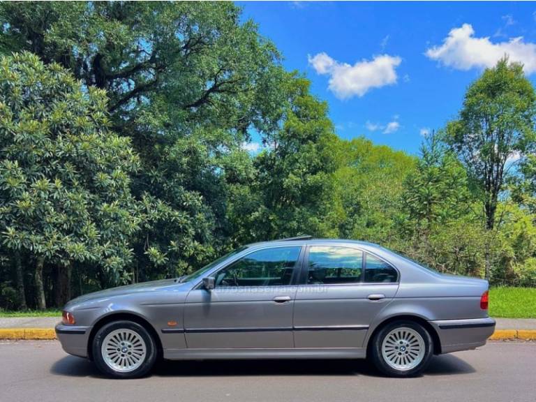 BMW - 528I - 1996/1996 - Cinza - R$ 69.900,00