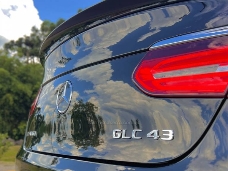 MERCEDES-BENZ - GLC 43 AMG - 2019/2019 - Preta - R$ 359.900,00