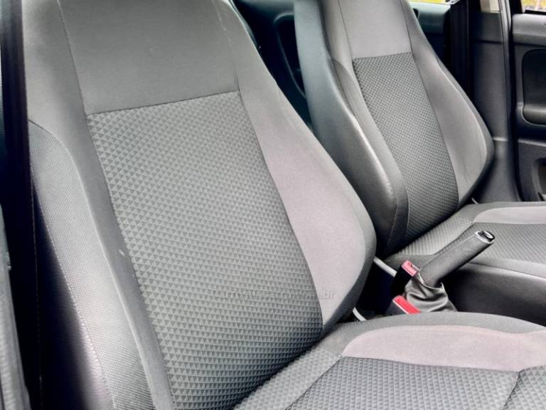 VOLKSWAGEN - GOL - 2018/2018 - Preta - R$ 49.000,00