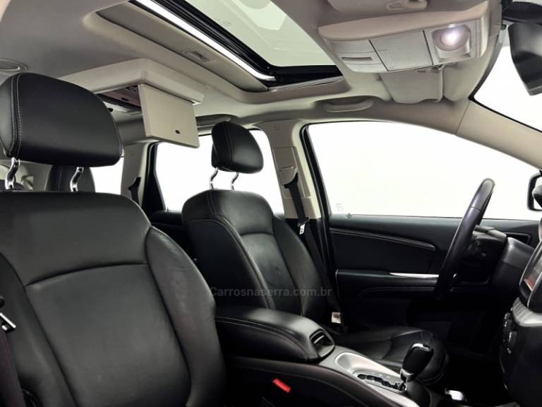 DODGE - JOURNEY - 2017/2017 - Preta - Sob Consulta