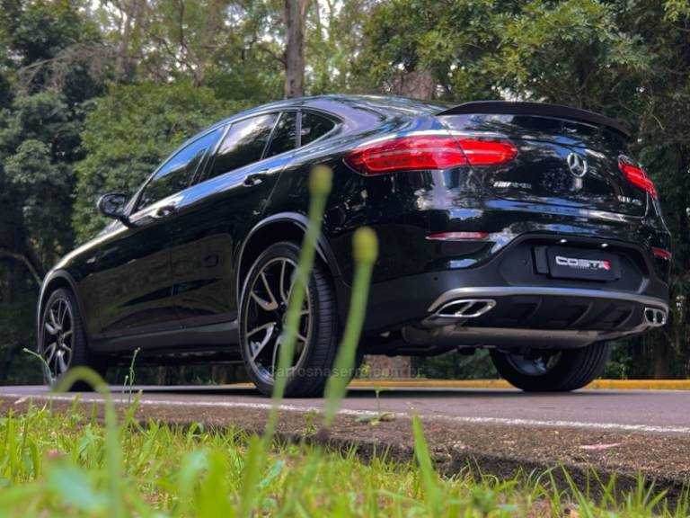 MERCEDES-BENZ - GLC 43 AMG - 2019/2019 - Preta - R$ 359.900,00