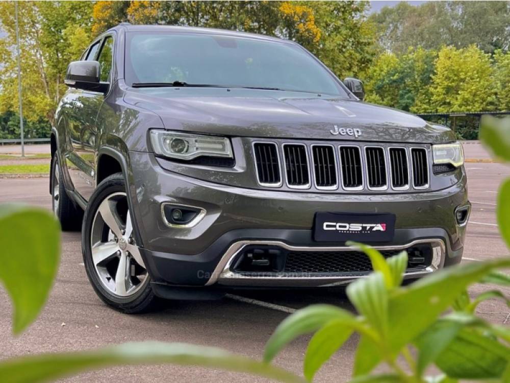 JEEP - GRAND CHEROKEE - 2015/2015 - Cinza - R$ 125.000,00