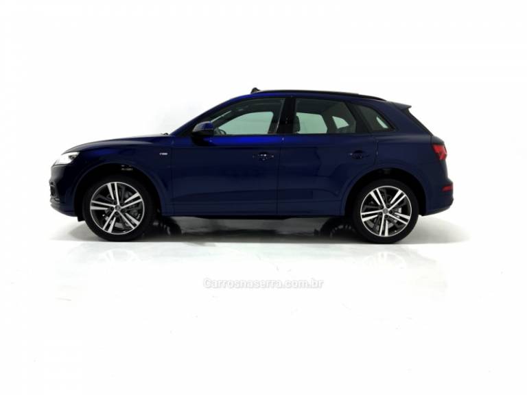AUDI - Q5 - 2020/2020 - Azul - Sob Consulta
