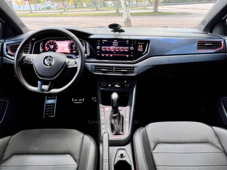 VOLKSWAGEN - POLO - 2021/2021 - Branca - R$ 114.000,00