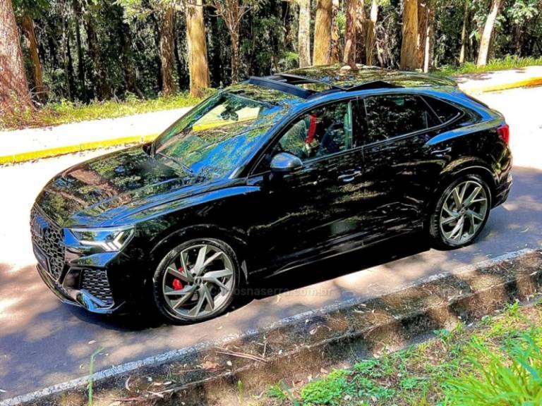 AUDI - RS Q3 - 2022/2022 - Preta - Sob Consulta