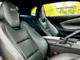 CHEVROLET - CAMARO - 2011/2011 - Amarela - R$ 350.000,00