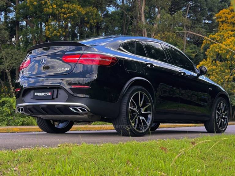 MERCEDES-BENZ - GLC 43 AMG - 2019/2019 - Preta - R$ 359.900,00