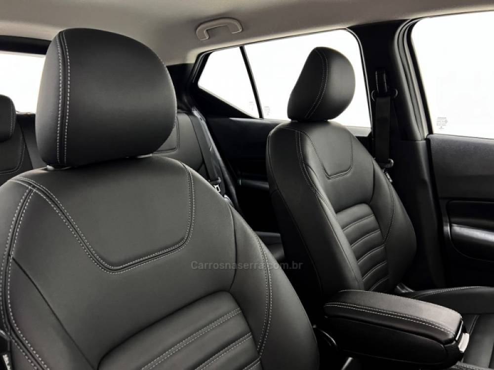NISSAN - KICKS - 2020/2020 - Branca - Sob Consulta