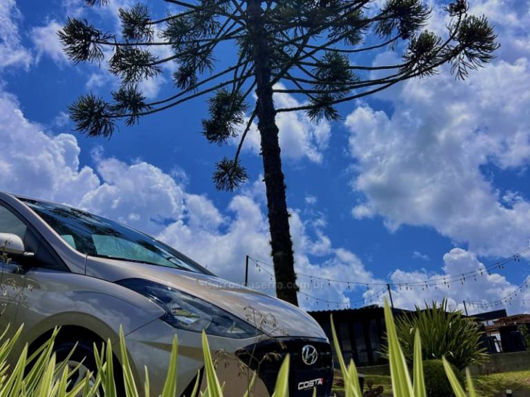 HYUNDAI - HB20S - 2022/2022 - Dourada - Sob Consulta