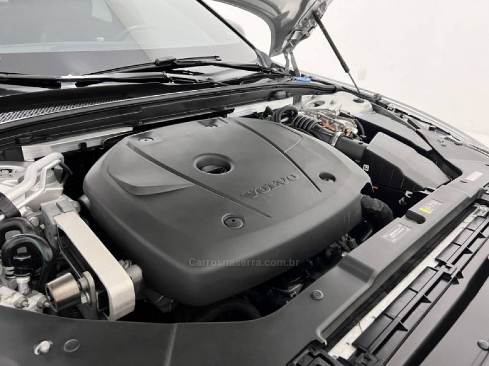 VOLVO - S60 - 2020/2020 - Prata - Sob Consulta