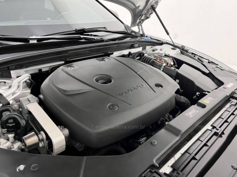 VOLVO - S60 - 2020/2020 - Prata - Sob Consulta