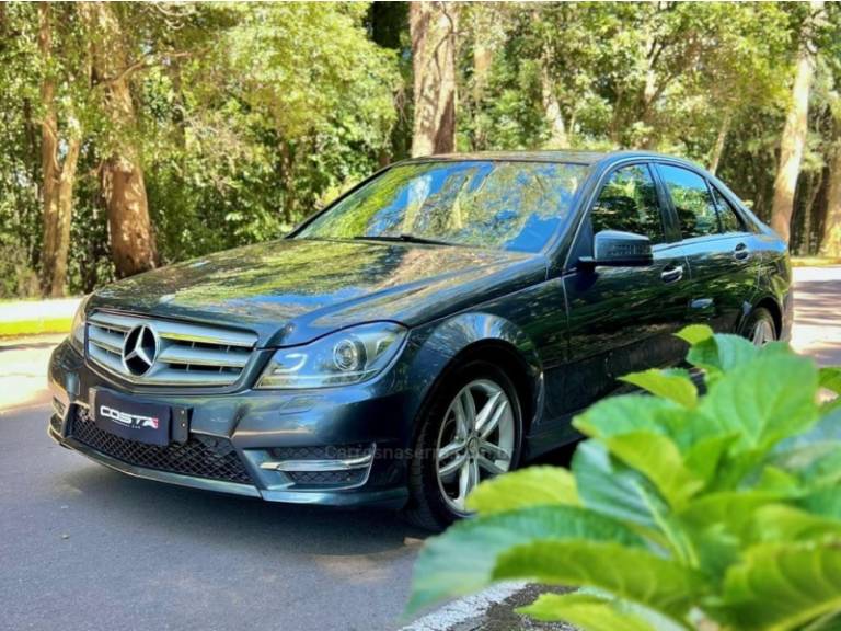 MERCEDES-BENZ - C 180 - 2014/2014 - Cinza - R$ 79.900,00