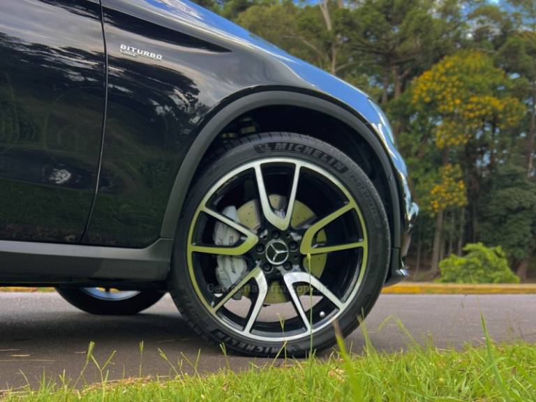 MERCEDES-BENZ - GLC 43 AMG - 2019/2019 - Preta - R$ 359.900,00