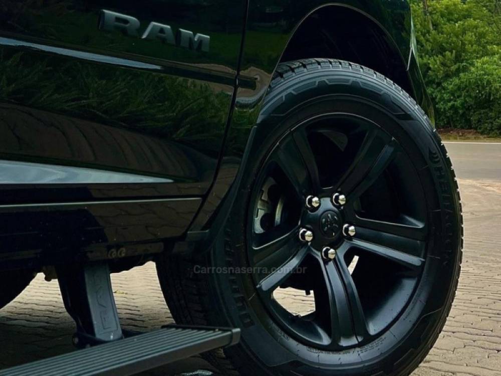 RAM - 1500 - 2022/2022 - Preta - R$ 299.900,00