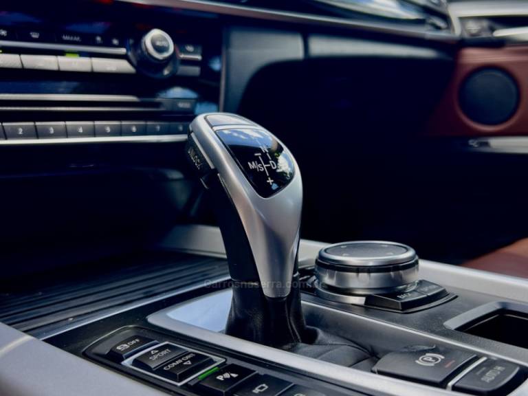 BMW - X5 - 2015/2015 - Cinza - Sob Consulta