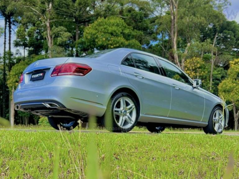 MERCEDES-BENZ - E 400 - 2016/2016 - Prata - R$ 189.900,00